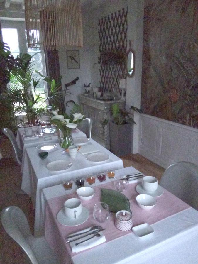 Les Mariesis Bed & Breakfast Osmanville Exterior foto